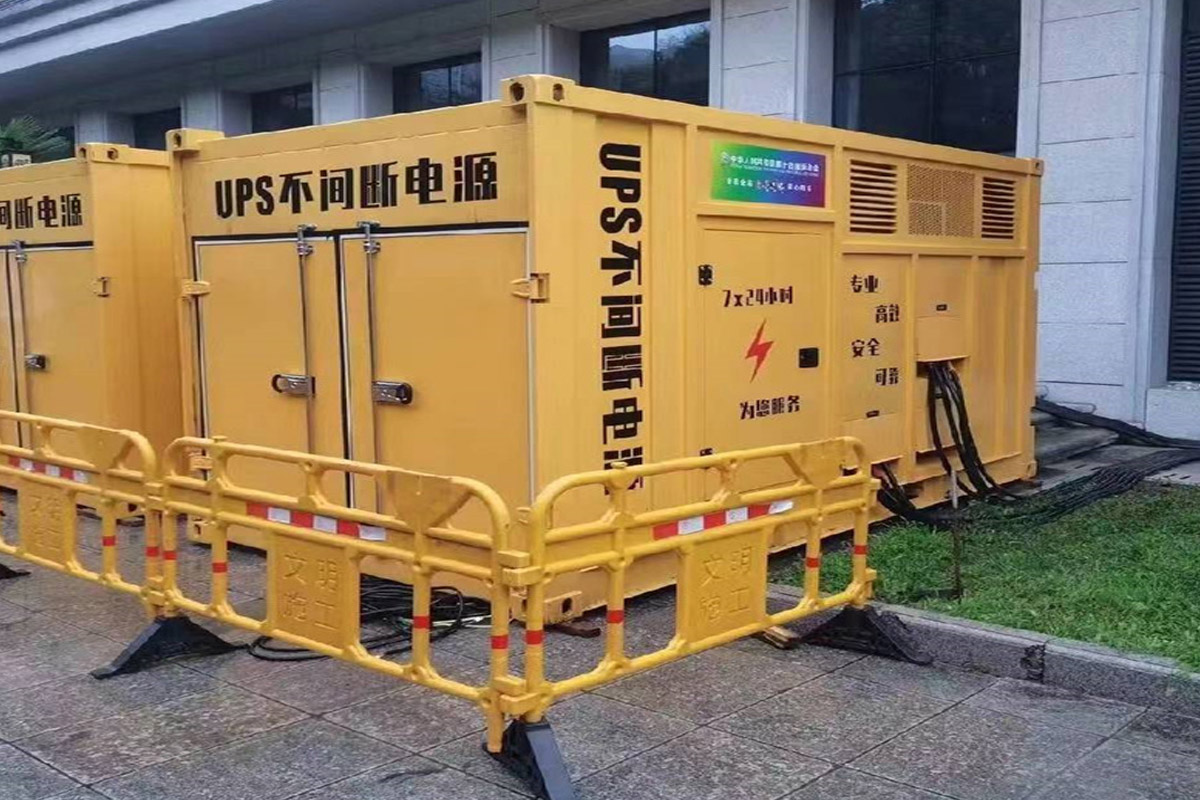 永安坝街道发电机租赁施工现场